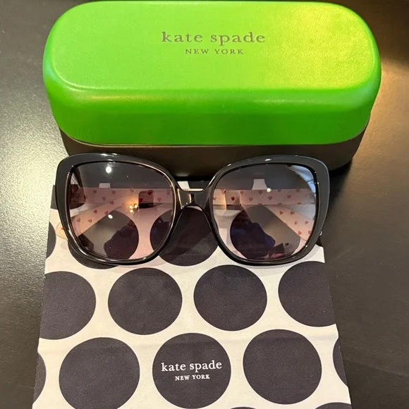 Kate Spade Black Sunglasses with Green Case - Picture 1 of 4